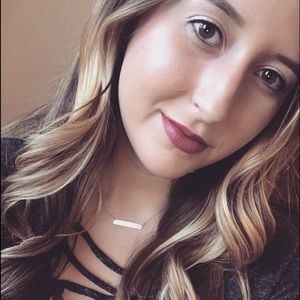 Meet your Posher, Haley